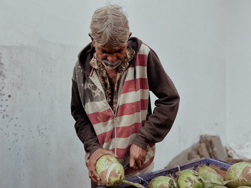 Cellular aging research and male longevity nutrition